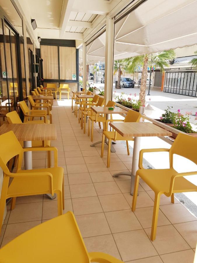 Hotel La Plage Cattolica Exteriér fotografie
